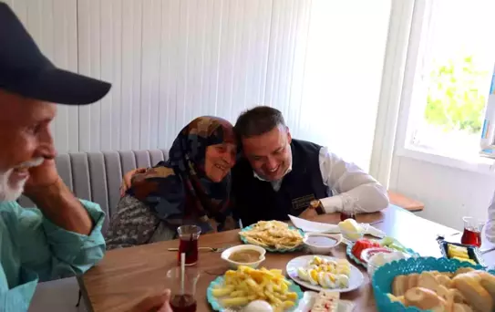 Yangınzedelere Vali Ziyareti