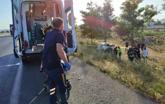 Ilgın'da Kaza: Sürücü Hayatını Kaybetti, 2 Yaralı