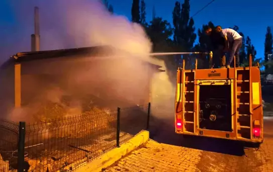 Sivas'ta Yufka Üretim Tesisinde Yangın