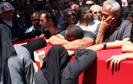 Şehit Üzüm Kayseri'de son yolculuğuna uğurlandı