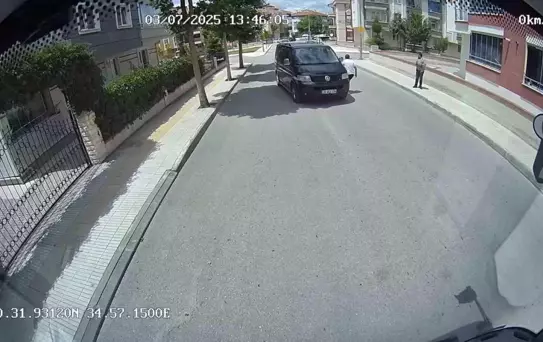 Halk Otobüsü Sürücüsü Minibüsü Durdurdu