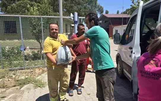 Germencik'te Bağışlanan Karpuzlar Vatandaşlara Dağıtıldı