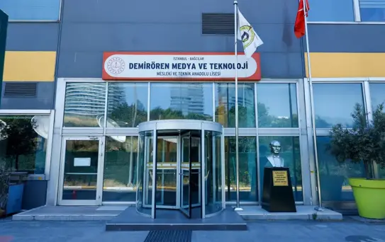 Türkiye'nin İlk Yapay Zeka Lisesi Açıldı