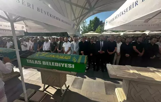 İYİ Parti Genel Başkan Başdanışmanı Sedat Kılınç'ın Kardeşi Son Yolculuğuna Uğurlandı