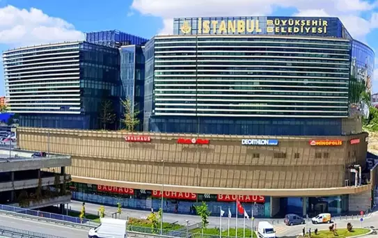 İBB'ye yönelik son operasyonda gözaltına alınan 10 kişiden 8'i tutuklandı