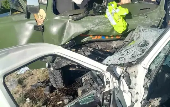 Bayburt'ta Trafik Kazası: Anne ve Oğlu Hayatını Kaybetti