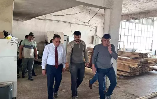 Kars Belediye Başkanı Senger, Sanayi Esnafını Ziyaret Etti