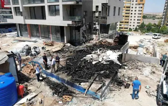 Çankaya'da İnşaat Alanında Yangın