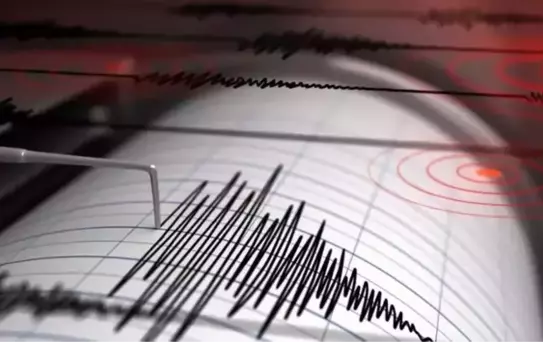Endonezya'da 6.7 Büyüklüğünde Deprem