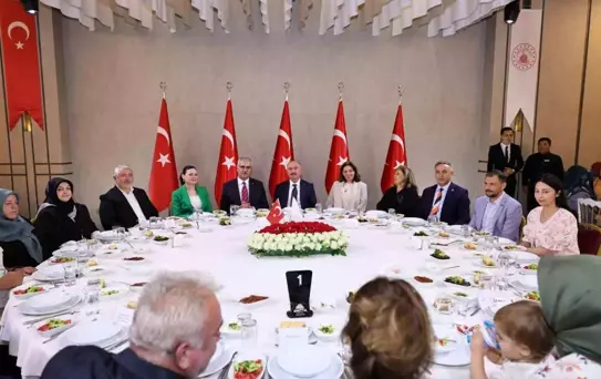 Vali Çalgan: '15 Temmuz'un mirasına sahip çıkma kararlılığımızı bir kez daha hep birlikte dile getiriyoruz'