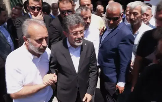 Bakan Yumaklı'nın Kayınvalidesi Son Yolculuğuna Uğurlandı