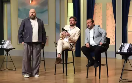 Tatilde aşk tazeledi! Somer Şef'e sevgilisinden karpuzlu jest