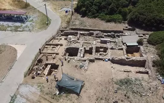 Antik Parion'da Kazı Çalışmaları Devam Ediyor