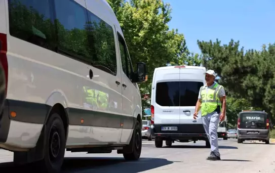 Elazığ'da Trafik Ekiplerinden Toplu Taşıma Araçlarına Klima Denetimi