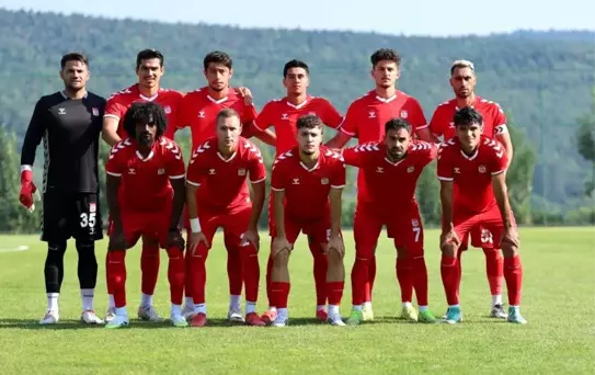 Sivasspor İran'da 4-0 Mağlup Oldu
