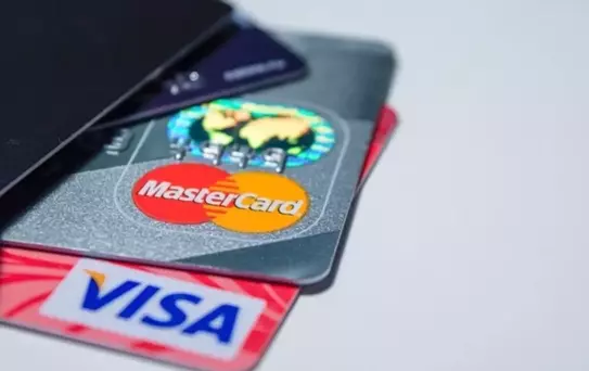 Mastercard ve Visa'ya soruşturma başlatıldı