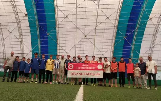 Yaz Kur'an Kursları Arası Futbol Turnuvası Başladı