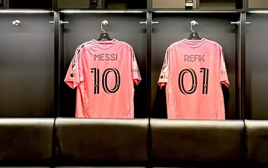 Messi'nin golü sanata dönüştürüldü, 1.8 milyon dolara satıldı