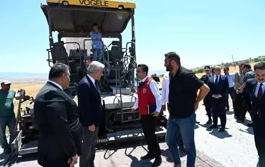 Vali Makas Şehit Ailesini Ziyaret Etti