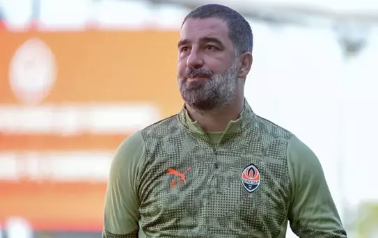 Arda Turan'dan Beşiktaş maçı açıklaması: Mutlu olmadıkları sezonda bile zorlu takımları yendiler