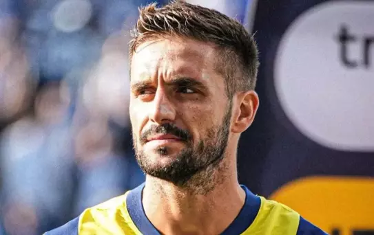 Dusan Tadic'e sürpriz talip! Milli yıldızımızın yanına gidebilir