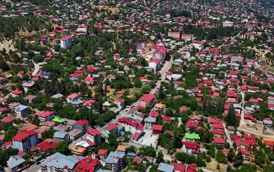 Sıcaktan kaçış! 20 bin kişinin yaşadığı ilçede nüfus 450 bine çıktı
