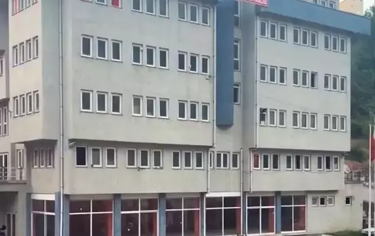 Bu nasıl muhtarlık binası? Gören vatandaş dayanamayıp isyan etti