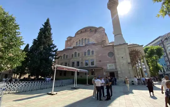 Reşadiye Camii'nde şehit cenazesi hazırlığı
