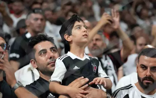 Beşiktaş, Shakhtar Donetsk'e 4-2 Yenildi
