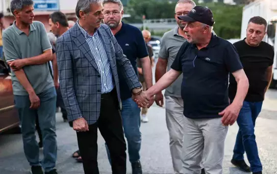 Başkan Alemdar, Geyve'deki Orman Yangınlarını Yerinde İnceledi