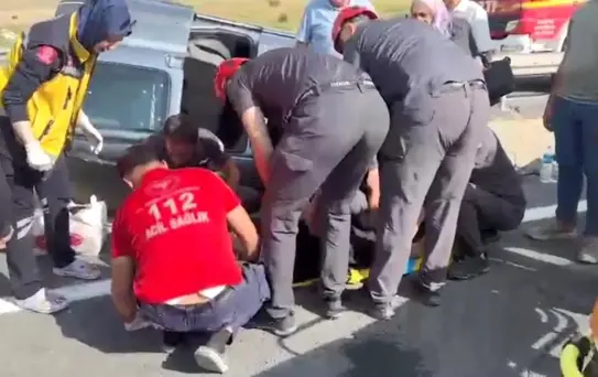Erzurum'da Direksiyon Hakimiyeti Kaybı: 4 Yaralı