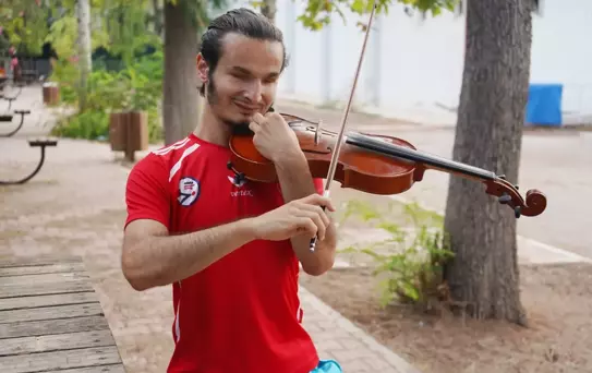 Görme Engelli Müzisyen ve Atlet: Ragıp Ali Yaman