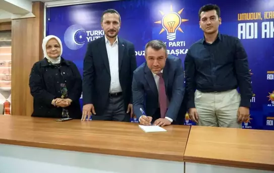 Uğur Gürsoy, Yeniden Refah Partisi'nden İstifa Edip AK Parti'ye Katıldı