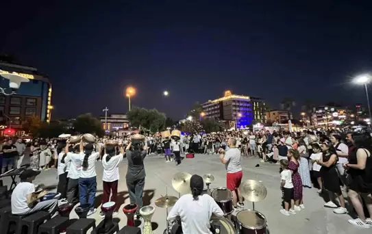Eğitim, öğretim ve şov bir arada
