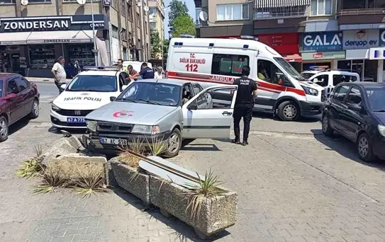 Çaycuma'da Trafik Kazası: Yaya Yaralandı