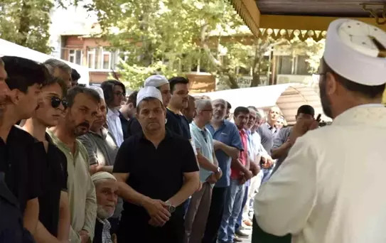 Work and Travel kapsamında trafik kazasında hayatını kaybeden genç, Balıkesir'de defnedildi