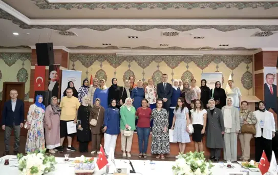 Esenyurt Belediye Başkan Vekili Can Aksoy özel gereksinimli bireylerin anneleriyle kahvaltıda buluştu