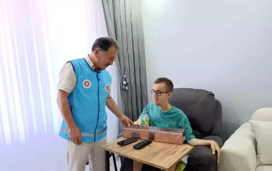 Kas Hastası Gençten Örnek Bağış