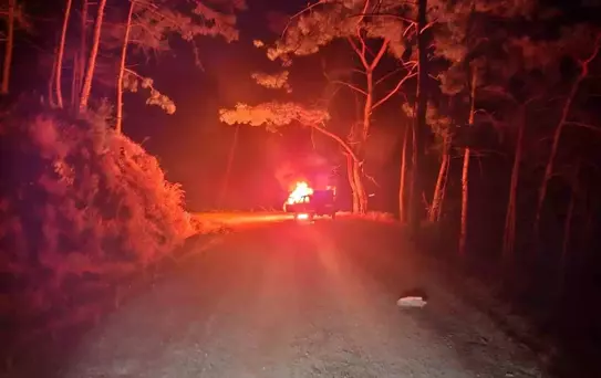 Marmaris'te Araç Yangını Kontrol Altına Alındı