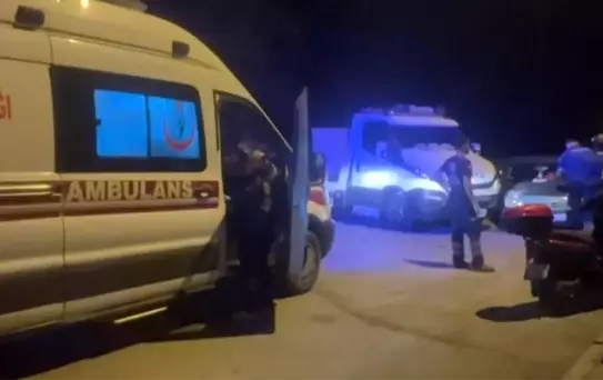 Erzincan'da Trafik Kazası: 3 Yaralı