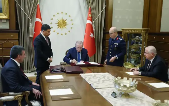 YAŞ kararları imzalandı: 32 general ve amiral bir üst rütbeye yükseltildi