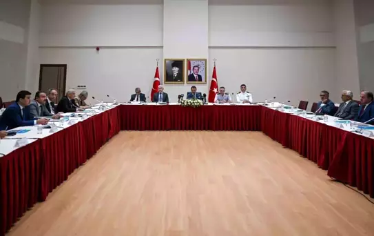 Kocaeli'de Güvenlik Toplantısı: Düzensiz Göçmenler ve Suç Çeteleri