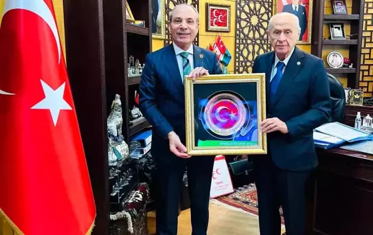 Bahçeli, 15 Temmuz Derneği'ni Ziyaret Etti