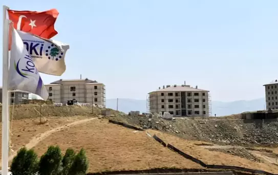 Yüksekova'da Yeni TOKİ Projeleri Devam Ediyor