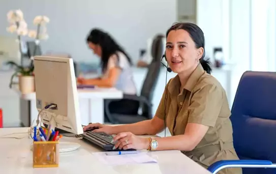 Muratpaşa Belediyesi'nin Turunç Masa Projesi Temmuzda 19 Bin Çağrı Aldı
