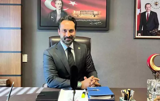 AK Parti MKYK Üyesi Arınç: 'Komisyon, Türkiye'nin huzur iklimine geçişinde tarihi bir eşik'