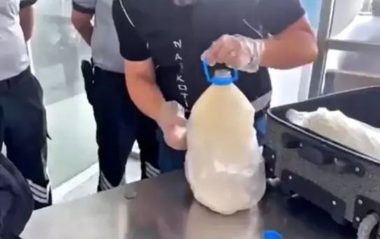Yüksekova'da 12,8 kg Metamfetamin Ele Geçirildi