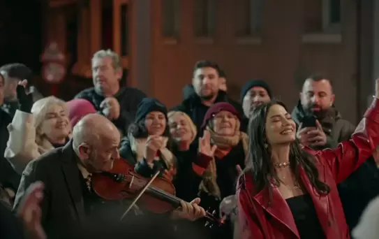 Demet Özdemir’in Eşref Rüya Heyecanı