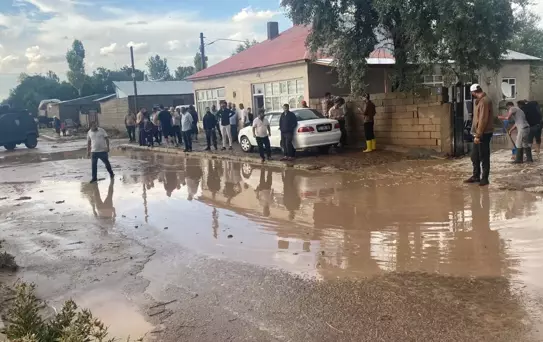 Van'da Sağanak Sel Felaketi