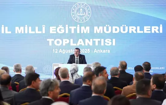 Okullara forma zorunluluğu geri geliyor! Bakan Tekin detayları açıkladı